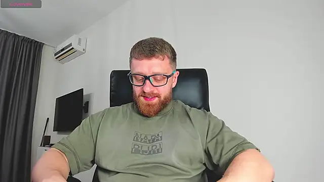 Findom guy online show from March 11, 2026, 12:33 pm