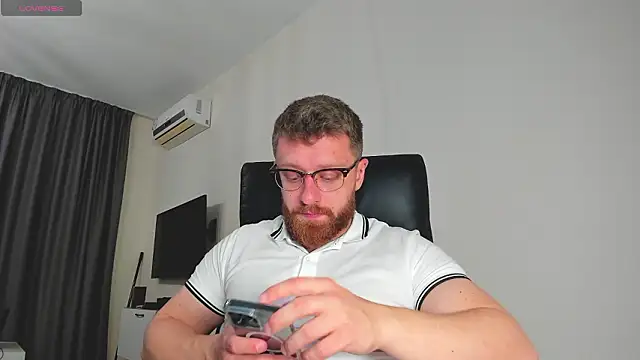 Findom guy online show from March 13, 2026, 8:43 am