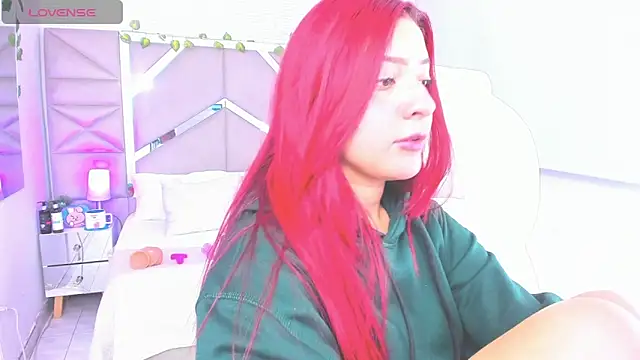 Snapshot of Zoe_Lennoxx chatting on December 30, 2024, 4:29 pm Zoe Lennoxx online show from December 30, 2024, 4:29 pm