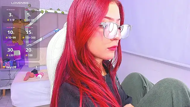 Snapshot of Zoe_Lennoxx chatting on February 15, 2025, 2:44 pm Zoe Lennoxx online show from February 15, 2025, 2:44 pm