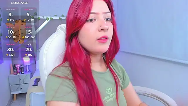 Snapshot of Zoe_Lennoxx chatting on March 13, 2025, 2:01 pm Zoe Lennoxx online show from March 13, 2025, 2:01 pm