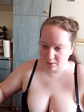 Snapshot of D_Marinna chatting on March 17, 2025, 12:14 pm D Marinna online show from March 17, 2025, 12:14 pm