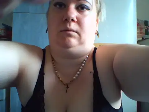 Snapshot of D_Marinna chatting on September 16, 2025, 9:10 am D Marinna online show from September 16, 2025, 9:10 am