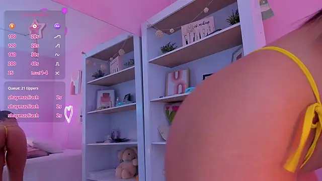 Sophiietaylor online show from March 22, 2025, 3:09 am