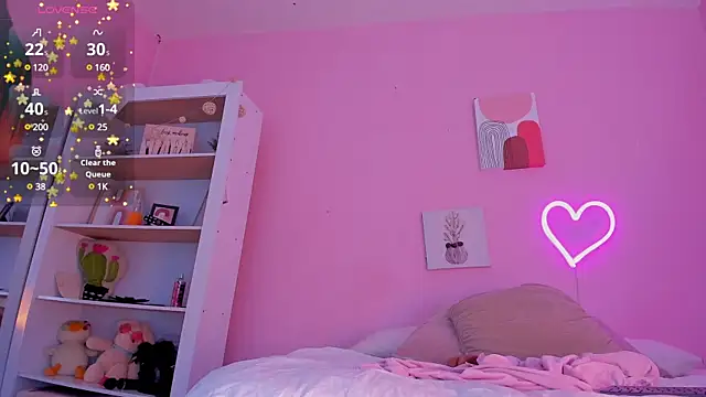 Sophiietaylor online show from March 22, 2025, 11:53 pm