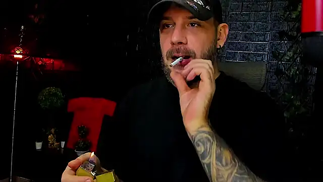 LexXHardy online show from October 26, 2025, 8:37 pm