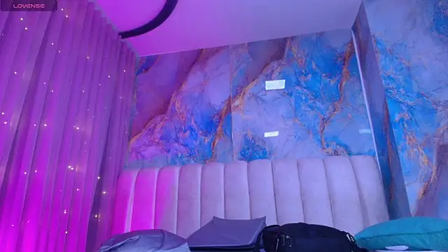  sex mia online show from June 7, 2026, 7:17 pm