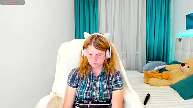 Kathlyn  Heath online show from September 13, 2025, 6:40 pm