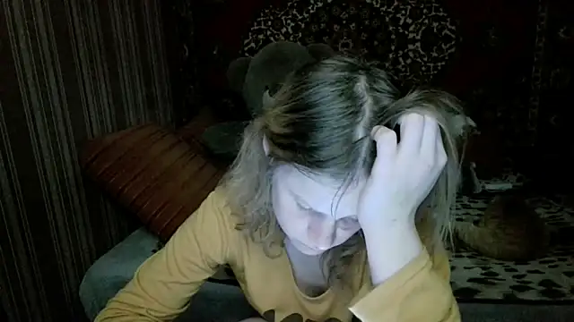 Kathlyn  Heath online show from December 18, 2025, 9:43 pm