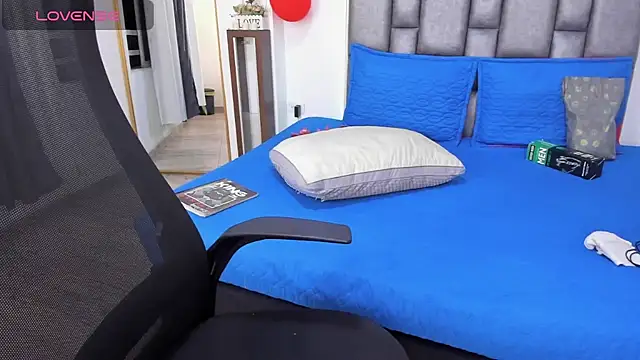 michacosio online show from February 25, 2026, 2:43 am