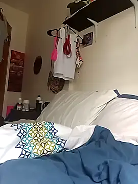 cammyquart online show from October 26, 2025, 5:41 pm