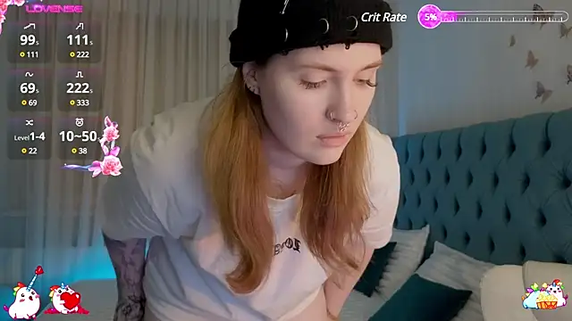  Chlo  e online show from February 3, 2025, 10:21 pm