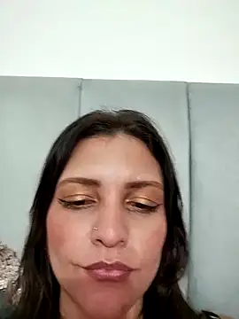 Mia Hampton online show from March 8, 2025, 1:50 am