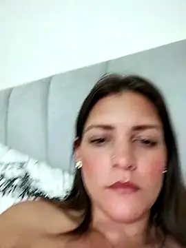 Mia Hampton online show from March 22, 2025, 6:00 am