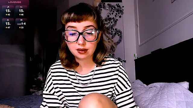 Cosmo Riri online show from January 12, 2025, 6:39 am