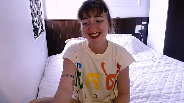 Cosmo Riri online show from March 13, 2025, 5:54 am