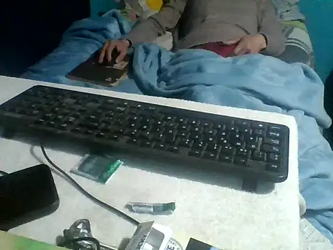 malekon76 online show from October 5, 2025, 1:31 pm