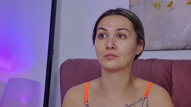 Snapshot of NicolLopeze chatting on October 9, 2025, 1:53 pm NicolLopeze online show from October 9, 2025, 1:53 pm