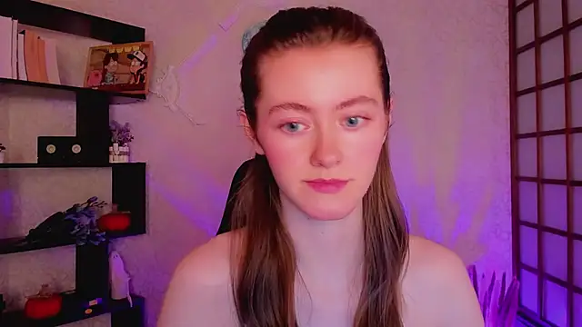 KateCuddle online show from December 18, 2024, 5:15 am