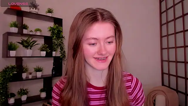 KateCuddle online show from February 5, 2026, 2:49 am