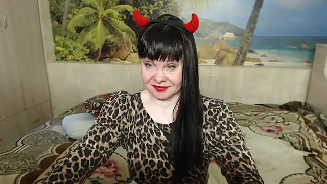 Snapshot of Aphelandra chatting on February 19, 2025, 12:00 pm Aphelandra online show from February 19, 2025, 12:00 pm