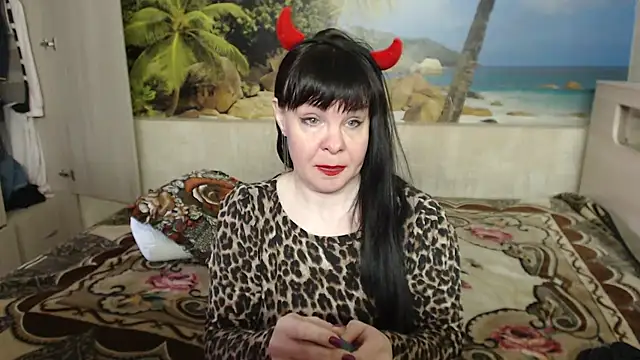 Snapshot of Aphelandra chatting on February 24, 2025, 7:33 am Aphelandra online show from February 24, 2025, 7:33 am