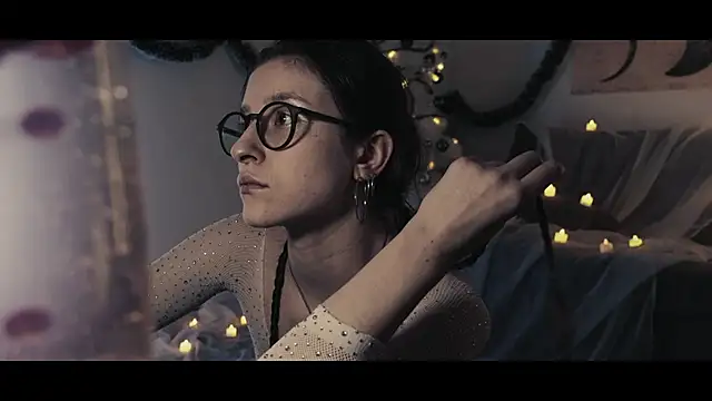 WebCora online show from January 3, 2025, 6:46 pm