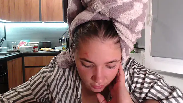 delightful sofi online show from September 19, 2025, 6:52 pm