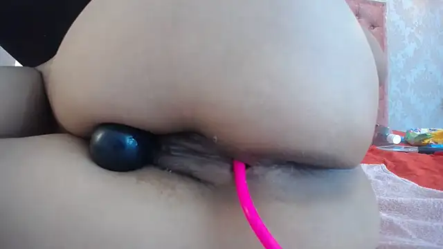 SHARICK GRECO online show from February 8, 2025, 3:21 pm