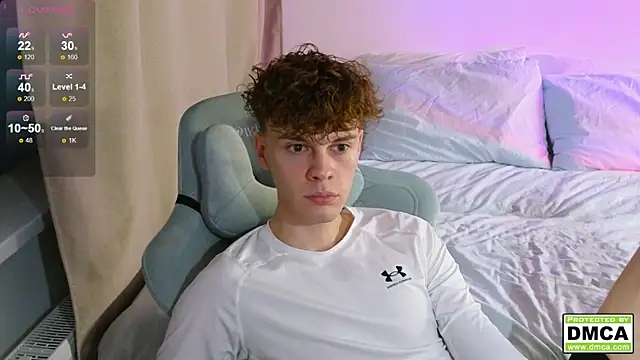 cute thomas online show from October 29, 2025, 7:37 pm