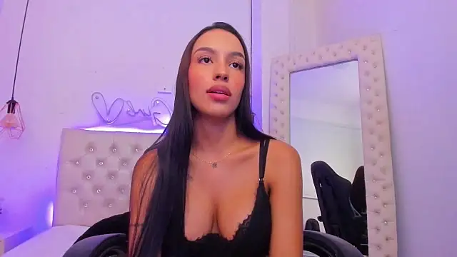 Snapshot of xiomara__cortes chatting on March 14, 2025, 10:16 pm xiomara cortes online show from March 14, 2025, 10:16 pm