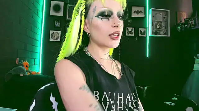 insania 9999  online show from January 24, 2025, 6:35 pm