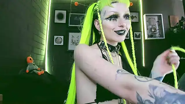 insania 9999  online show from March 12, 2025, 7:17 pm