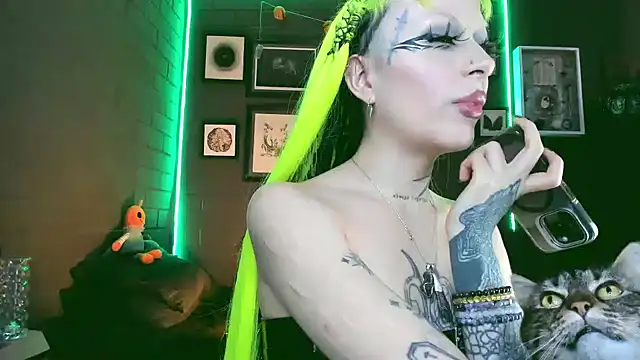 insania 9999  online show from March 14, 2025, 6:50 pm