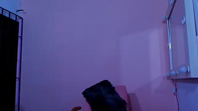 celeste sea online show from September 8, 2025, 7:13 pm