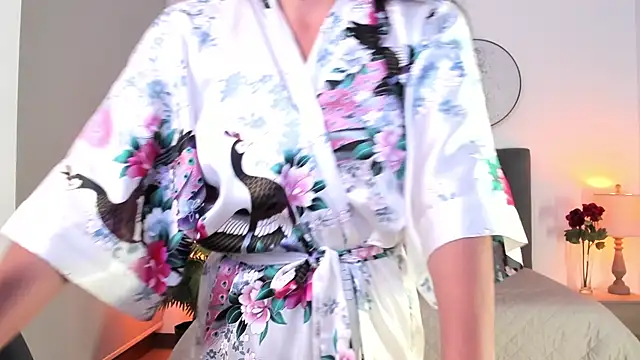 SaharaGarcia   online show from February 4, 2025, 12:29 am