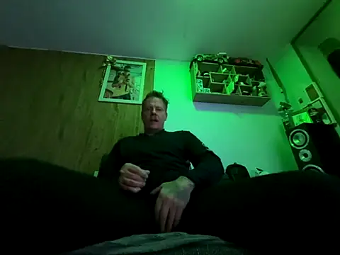 steveindahouse online show from November 23, 2025, 4:12 am