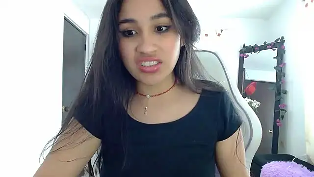 InocentHeaven1 online show from December 3, 2024, 3:55 pm