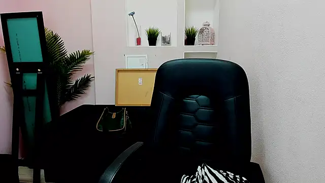 Persephoni online show from January 27, 2025, 5:25 am