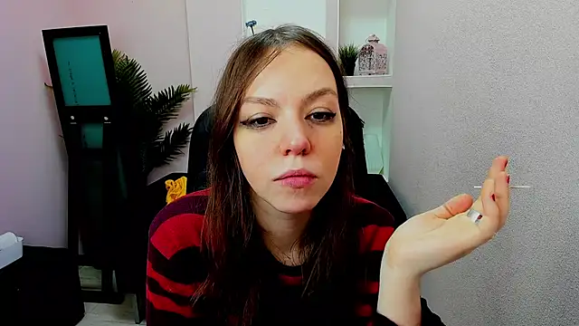 Persephoni online show from February 10, 2025, 6:09 am