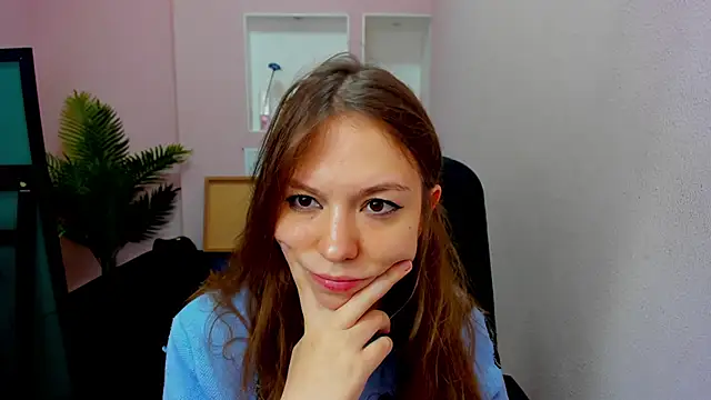 Persephoni online show from October 7, 2025, 9:01 pm