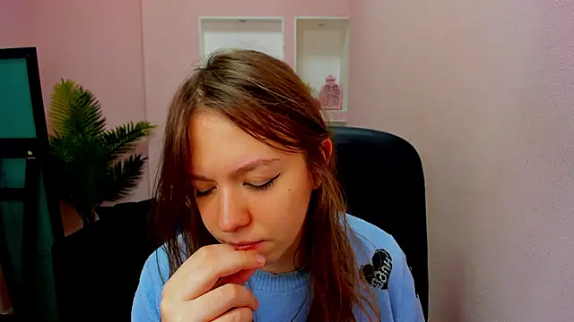 Persephoni online show from October 12, 2025, 10:36 am