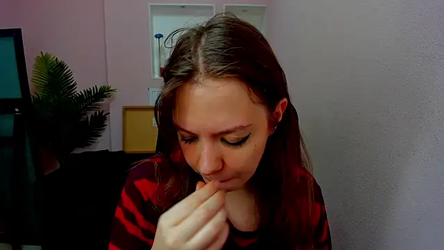 Persephoni online show from November 7, 2025, 8:31 pm