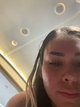 Snapshot of LeaGambit__ chatting on December 31, 2024, 7:07 pm LeaGambit online show from December 31, 2024, 7:07 pm