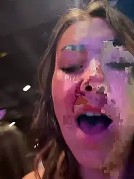 Snapshot of LeaGambit__ chatting on January 28, 2025, 8:04 pm LeaGambit online show from January 28, 2025, 8:04 pm