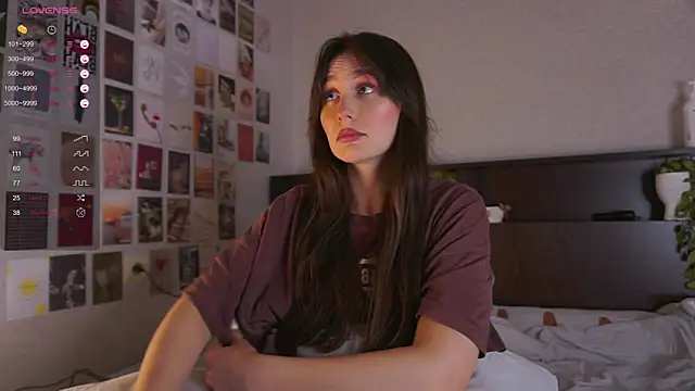 itssophiie online show from September 22, 2025, 5:26 pm