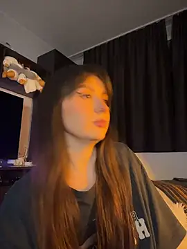 itssophiie online show from June 7, 2026, 8:45 pm