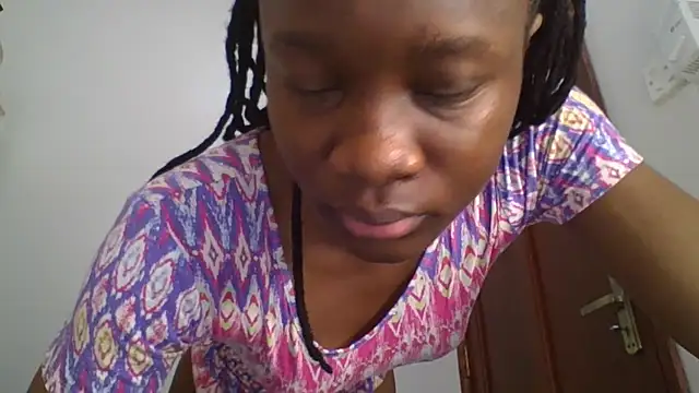 Snapshot of sweet_sassy_ chatting on October 23, 2025, 4:23 am sweet sassy online show from October 23, 2025, 4:23 am