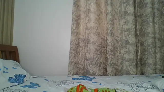 Snapshot of sweet_sassy_ chatting on October 24, 2025, 4:31 am sweet sassy online show from October 24, 2025, 4:31 am