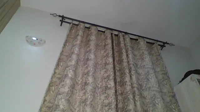 Snapshot of sweet_sassy_ chatting on November 6, 2025, 4:13 am sweet sassy online show from November 6, 2025, 4:13 am